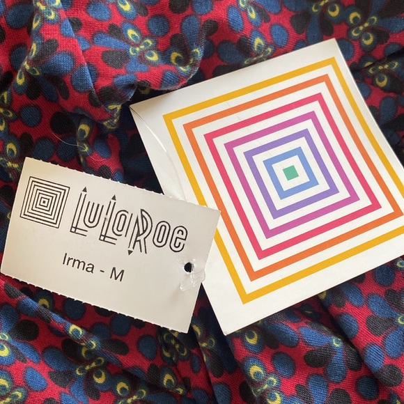 LuLaRoe “IRMA” HIGH-LOW TUNIC OVERSIZED TOP SIZE MEDIUM 🌟NWT🌟 - Picture 8 of 11